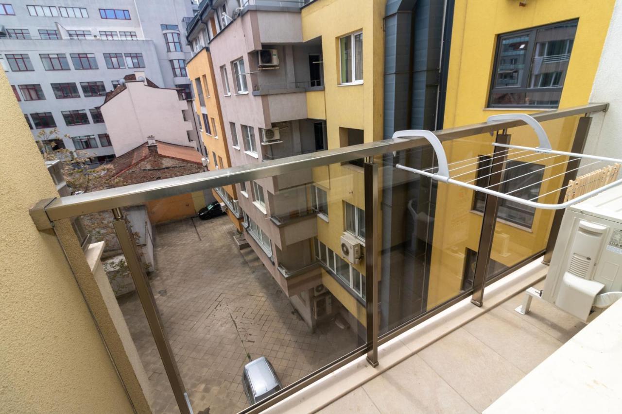 Central Sofia Condo Экстерьер фото